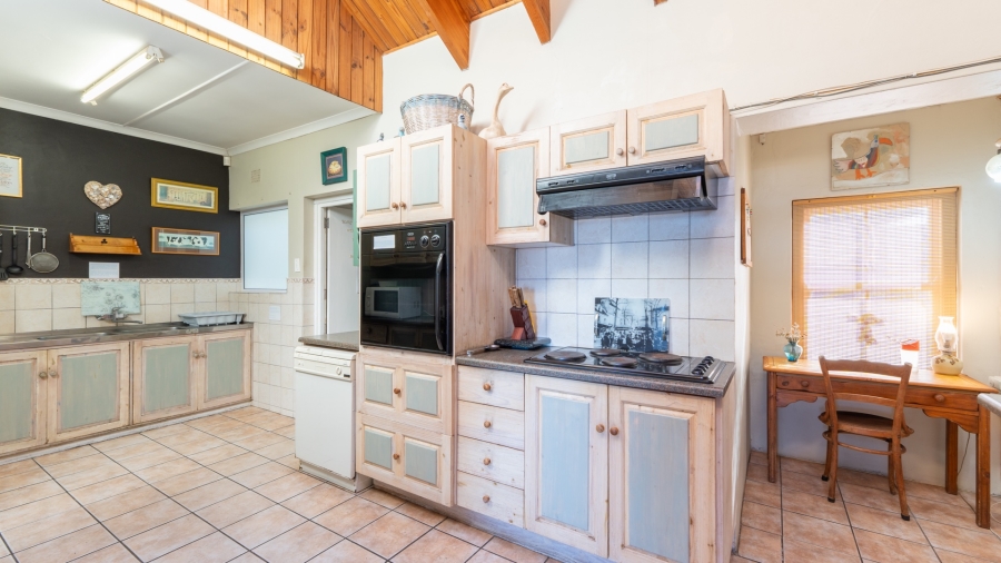 5 Bedroom Property for Sale in Sunny Seas Estate Western Cape